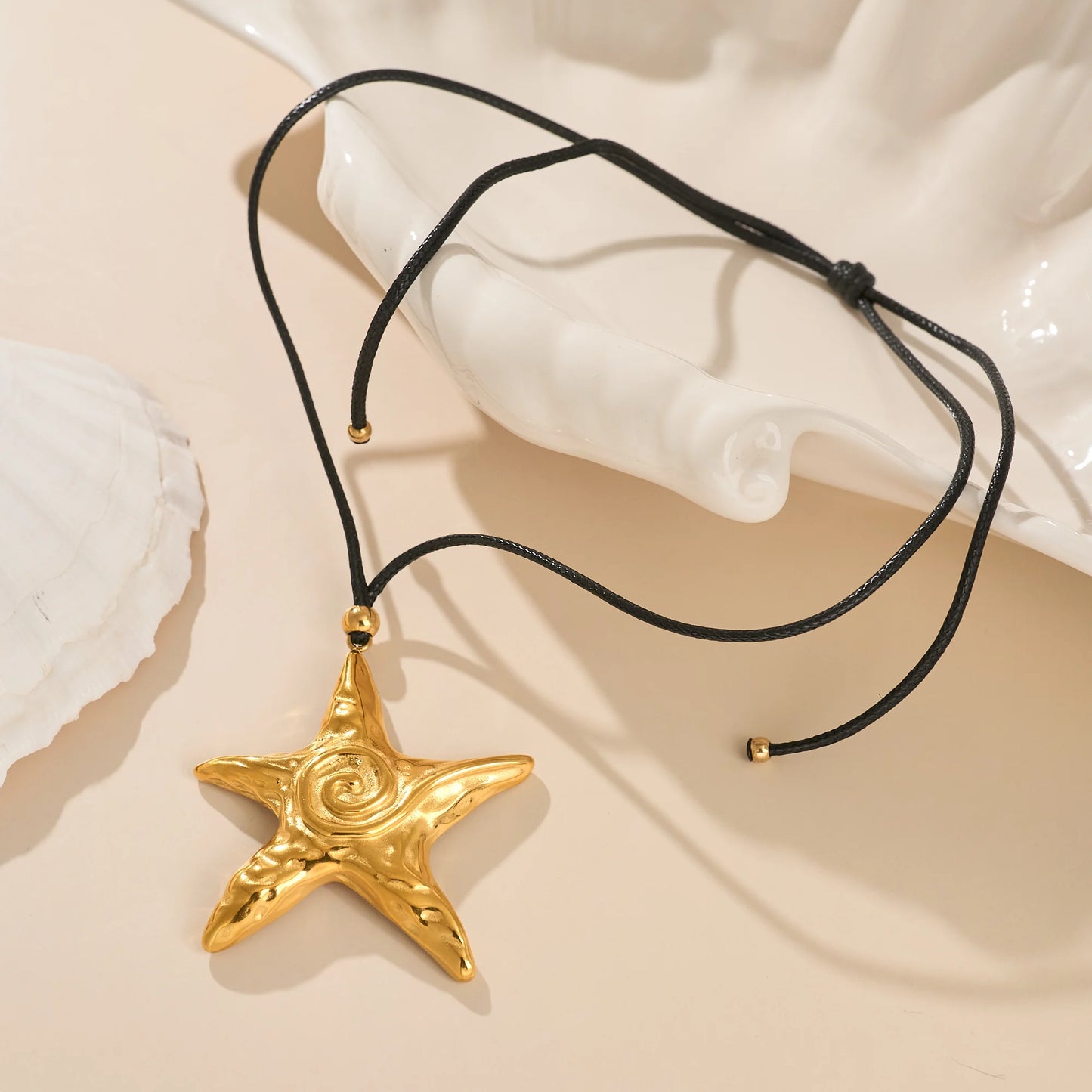 MYNECK Factory's Premium 18K Gold Plated Stainless Steel Starfish Pendant Necklace Fashionable Jewelry for Christian Graduation