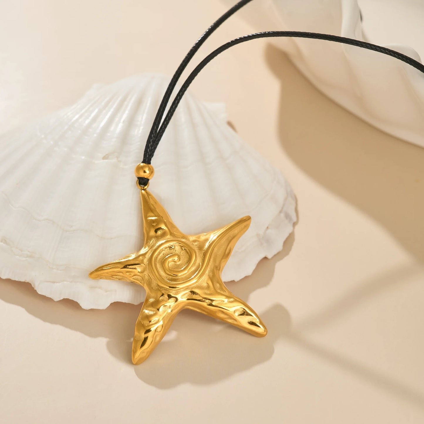 MYNECK Factory's Premium 18K Gold Plated Stainless Steel Starfish Pendant Necklace Fashionable Jewelry for Christian Graduation