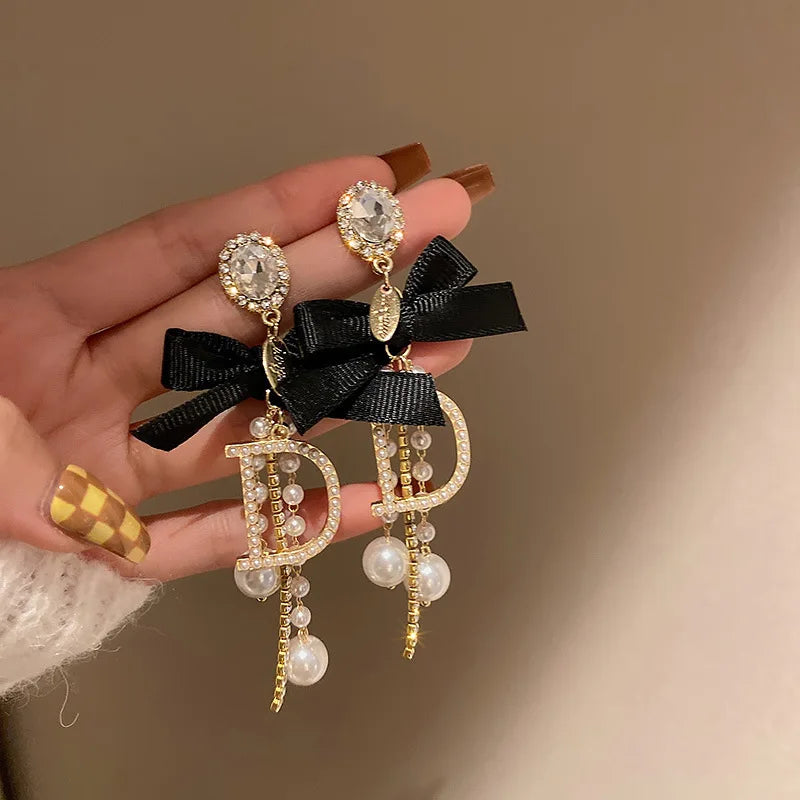 Letter D Earrings For Women Shiny Zircon Stud Earrings Light Luxury European and American Earrings Party Wedding Jewelry Gifts