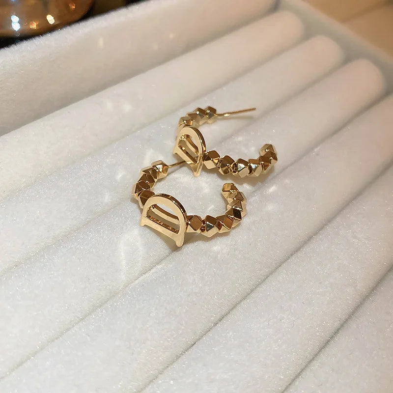 Letter D Earrings For Women Shiny Zircon Stud Earrings Light Luxury European and American Earrings Party Wedding Jewelry Gifts